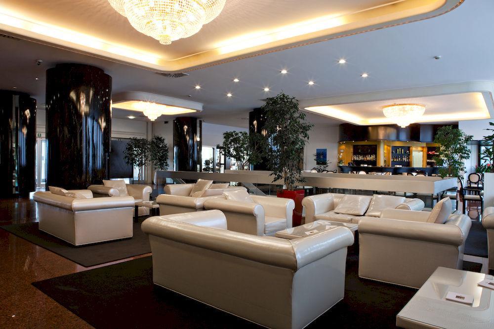 Atahotel Executive Милан Ресторан фото